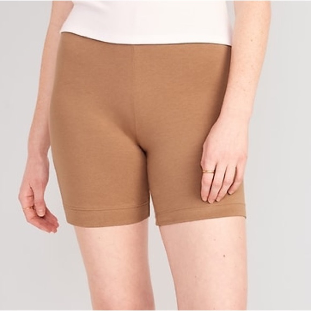OLD NAVY Women's High Waisted Jersey Biker Shorts Cycling 6 inch inseam Taupe